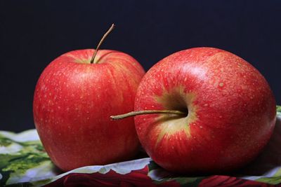 5 Buah untuk Melancarkan BAB yang Keras karena Sembelit