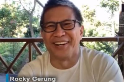 Baliho Buy 1 Get Free 1 Kecuali Presiden , Rocky Gerung: Karena Demonstrasi Dilarang
