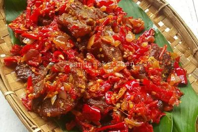 Masih Ada Stok Daging di Rumah? Olah Jadi Dendeng Balado Aja!