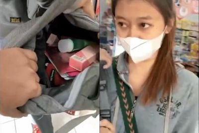 Astaga! Wanita Ini Kepergok Mencuri di Minimarket, Belagak Ambil Uang Dalam Tas Lalu Kabu