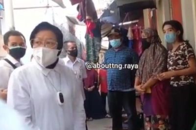 Mensos Risma Diam-diam Sidak Penyaluran BST di Tangerang, Geram Temukan Ada yang Ditilep