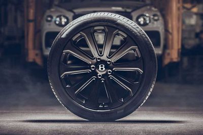 Velg untuk Mobil Bentley Bentayga Ini Dikembangkan Selama Lima Tahun!