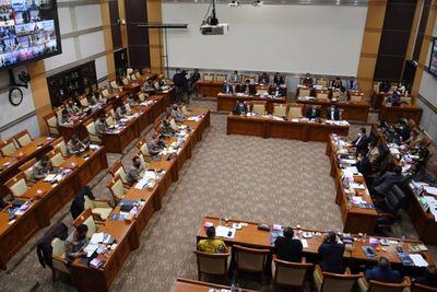 PAN Minta Fasilitas Isolasi Mandiri di Hotel Bagi Anggota DPR Dibatalkan