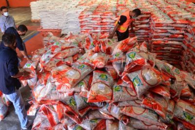 12.643 Ton Beras Petani Sudah Dibeli Perum Bulog Sumut