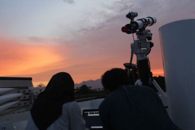 Viral Benda Bercahaya di Langit Kota Bandung, Ini Kata Lapan