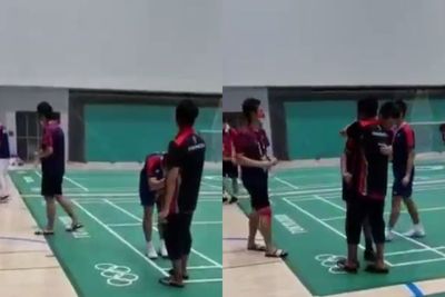 Kalahkan Ahsan Hendra, Ganda Taiwan Lee Wang Membungkuk & Cium Tangan