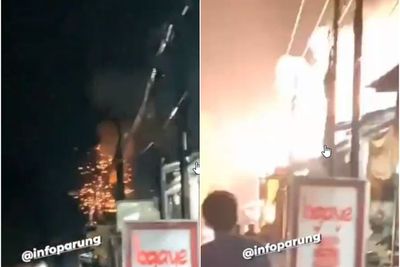 Ngeri! Detik-detik Percikan Api Menyambar saat Hujan, Korsleting Gardu Listrik di Bogor