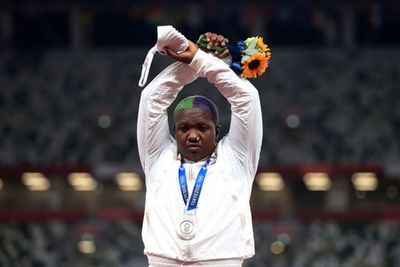 IOC Investigasi Selebrasi Kontroversial Raven Saunders di Olimpiade