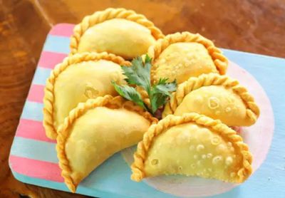 17 Ide Nama Usaha Pastel Kekinian Ala Gen Z, Dijamin Estetik & Menarik!