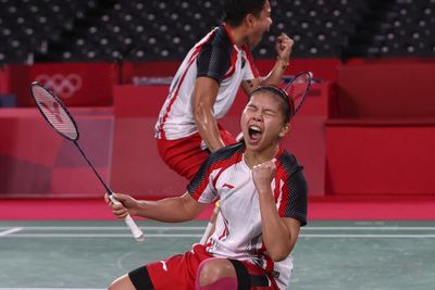 FOTO: Olimpiade Tokyo 2020, Greysia Apriyani Sabet Medali Emas