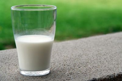 7 Minuman Peluntur Lemak di Perut dengan Cepat