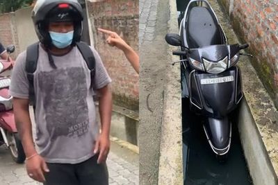 Payudara Diraba-raba, Wanita Pemberani Ini Seret Seorang Pria dan Skuternya ke Got