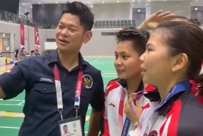 Ucapkan Selamat Telah Raih Emas di Olimpiade, Presiden Jokowi Video Call Greysia Apriyani