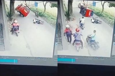 Detik-detik Angkot Terguling di Kadudampit, Elakkan Pengendara Motor yang Nyaris Terlindas