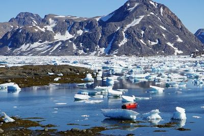 Duh! Lapisan Es Greenland Alami Pencairan Dahsyat Selama Gelombang Panas