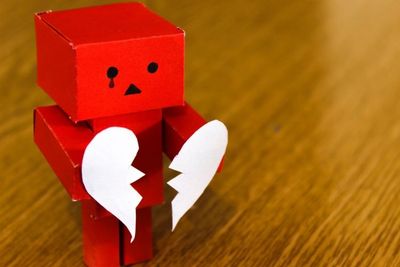 4 Cara Menghadapi Stres karena Cinta Ditolak