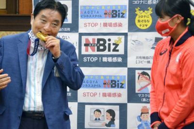 Gigit Medali Olimpiade, Kelakuan Wali Kota Nagoya Dapat Teguran