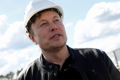 Perjalanan Hidup Elon Musk Akan Dibuatkan Buku Biografi Oleh Penulis Walter Isaacson