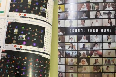 Gambar Kelas Majalah Sekolah Ini Cuma Berasal dari Tangkapan Layar Kelas Online