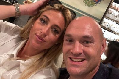 Istri Lahirkan Anak Keenam, Tyson Fury Minta Doa