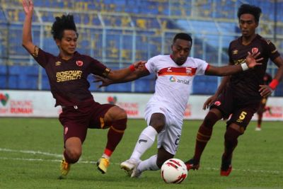 Menpora Umumkan Kick Off Liga 1 Ditunda Seminggu