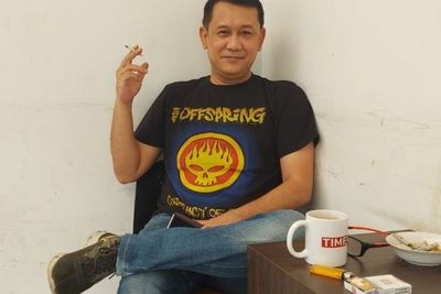 Singgung Pertumbuhan Ekonomi Jakarta, Denny Siregar ke Anies: Masa Kalah Sama Jogja
