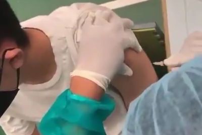 Viral Petugas Suntik Vaksin Kosong di Jakut, Pemprov DKI Angkat Bicara