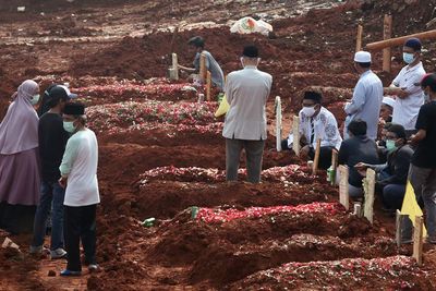 Puan Maharani Soroti Positivity Rate dan Angka Kematian Covid-19 Masih Tinggi