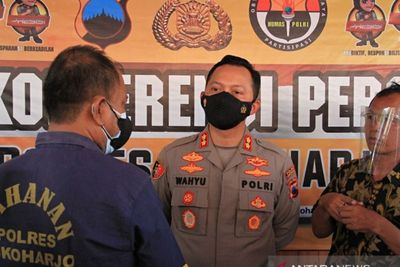 Iming-iming Bisa Bantu Masukkan Jadi PNS, Mantan Kades Bawa Lari Uang Miliaran Rupiah