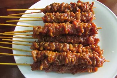 Cara Mudah Membuat Sate Usus dan Kulit Ayam Sambal Rica