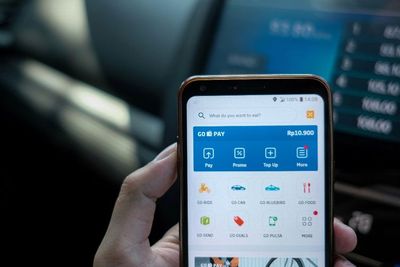 Wamendag Usulkan Warga yang Sudah Vaksinasi, Dapat Diskon Gopay hingga OVO