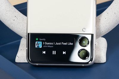 Galaxy Z Flip3 Hadir dengan Desain Lebih Fresh, Miliki Cover Display Besar!