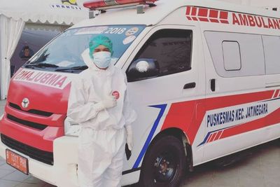Viral Pemotor Ngamuk Usai Ambulans Bawa Pasien Kritis Bayi Prematur Senggol Kaca Spionnya