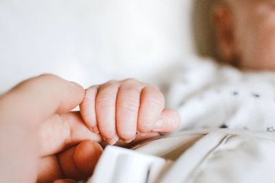 Gegara Kekasih Tak Mau Bertanggung Jawab, Wanita di Sumut Nekat Buang Bayi ke Jurang