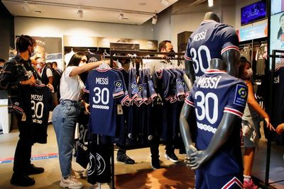 Fantastis! Jersey Lionel Messi di PSG Terjual Rp400 Miliar Hanya dalam 7 Menit