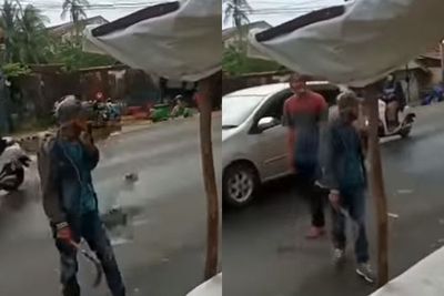 Viral! Aksi Koboi Tukang Parkir Todongkan Celurit, Ancam Warga di Lemabang Palembang