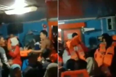 Situasi Mencekam, KMP Teluk Singkil Nyaris Tenggelam, Penumpang: La Ilaha Illal Lah