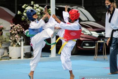 Meski Latihan Numpang, Atlet Muda Taekwondo Kota Probolinggo Berhasil Raih 7 Medali Emas