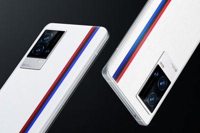 Spesifikasi iQOO 8 Muncul di Geekbench, Dibekali Chipset Snapdragon 888+ Terbaru!