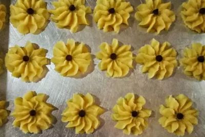 Enaknya Menyantap Kue Dahlia Jadul, Kita Coba Buat Sendiri Yuk di Rumah
