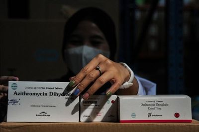 Berani Mainkan Harga Obat Covid-19, Jokowi: Tak Ada Toleransi Sedikitpun!