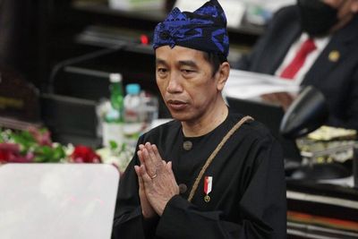Apresiasi Langkah Jokowi Pakai Pakaian Adat Badui, Ingatkan Akar Masalah Masyarakat Adat