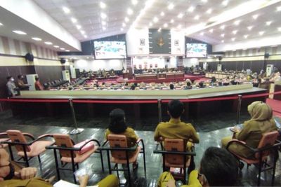 Heboh Pengadaan Baju Dinas Anggota DPRD Sulsel Hampir Rp1 M, Ternyata Ini Rinciannya