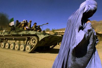 Taliban Berkuasa di Afghanistan, Wanita Tak Boleh Kerja, Sekolah, dan Wajib Pakai Burqa