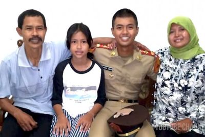 Perjuangan Anak Tukang Cukur Lulus Taruna Akmil, Sukses Berkat Ikhtiar dan Doa