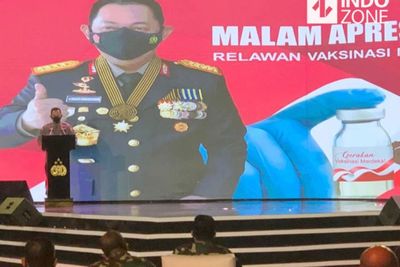 Vaksinasi Merdeka Dinilai Sukses, Kapolri Beri Hormat ke Nakes dan Relawan