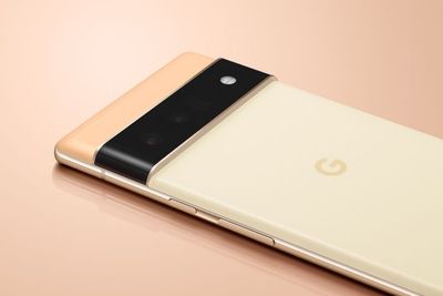 Google Pixel 6 Disebut Tak Akan Hadirkan Charger di Dalam Kotaknya!