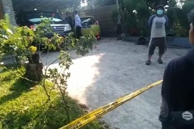 Geger! Penemuan Mayat Ibu dan Anak di Dalam Bagasi Mobil Mewah di Subang
