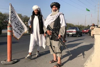 Taliban Minta Warga Afghanistan yang Ketakutan Kembali Bekerja