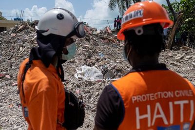FOTO: Pascagempa Berkekuatan 7,2 SR di Haiti